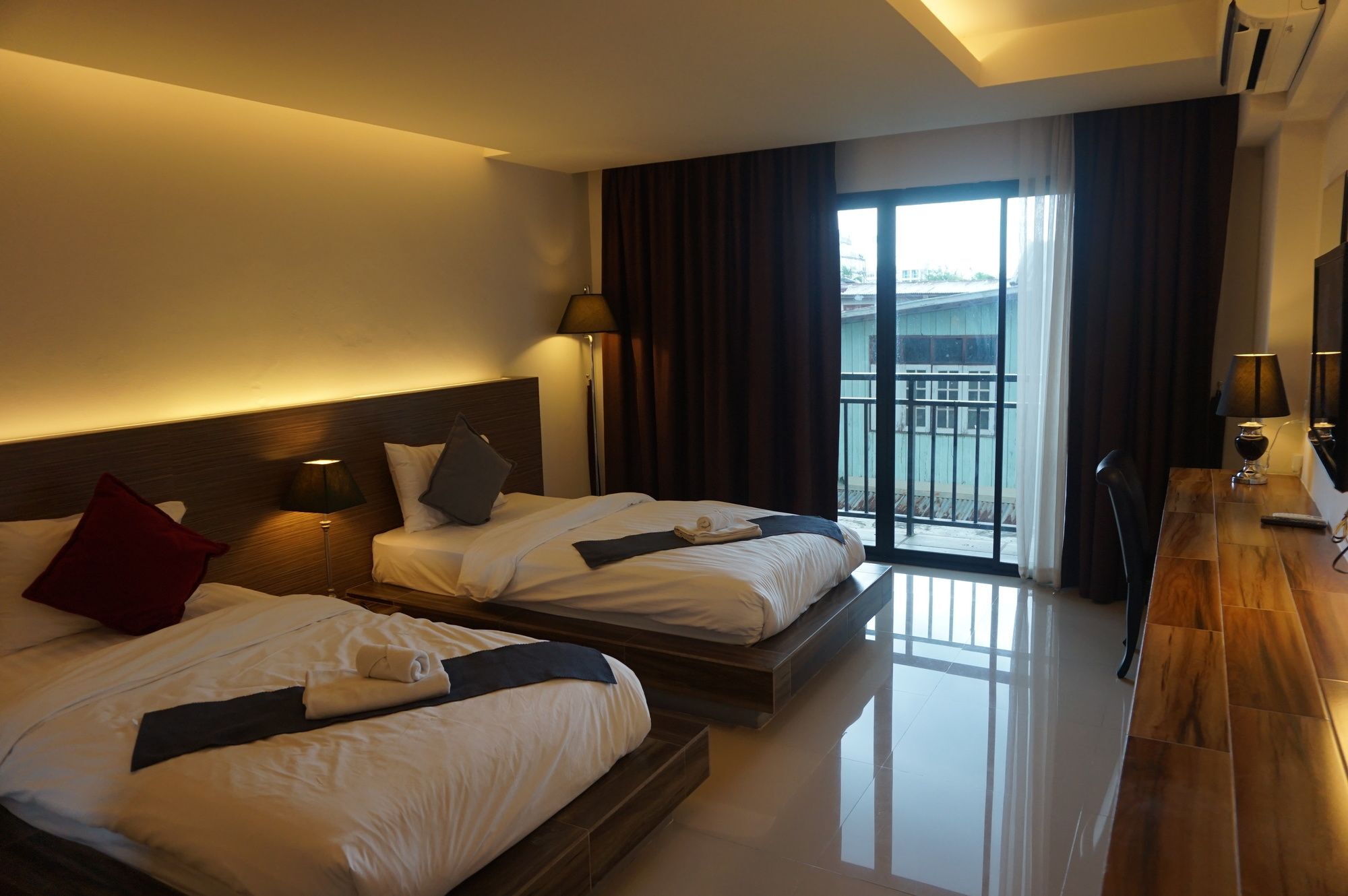Fortune D Hotel Phitsanulok Exteriör bild